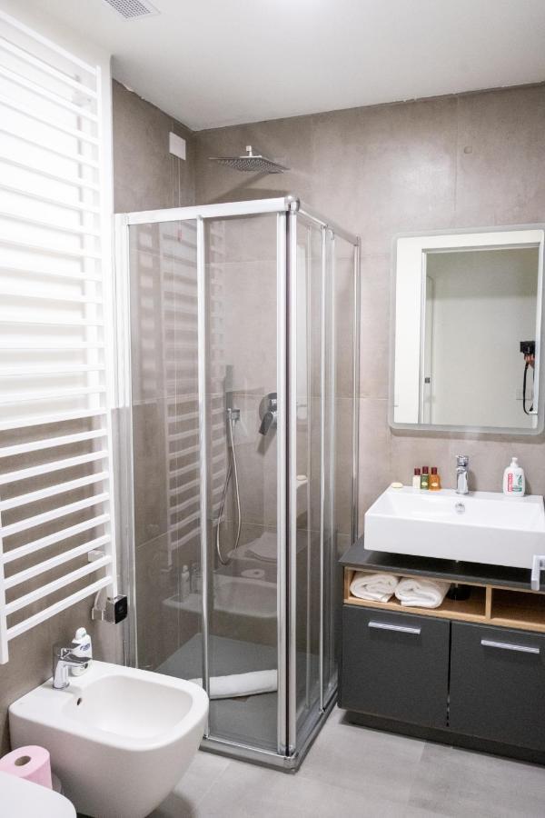 Unica Suites Milano Esterno foto